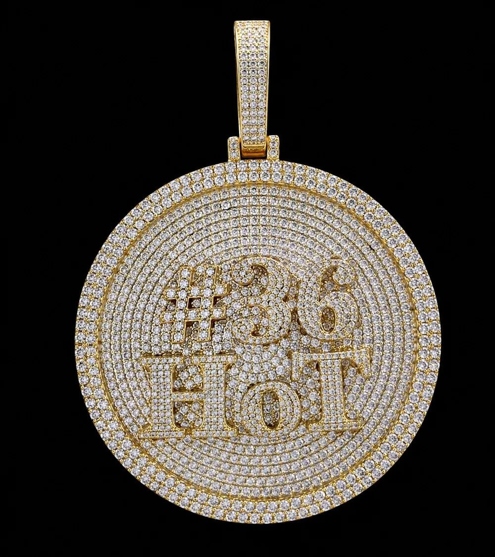 Custom Iced - Out 3D Letter Medium Round Pendant – 55mm - TONGSHOP / Length:16 / Length:18