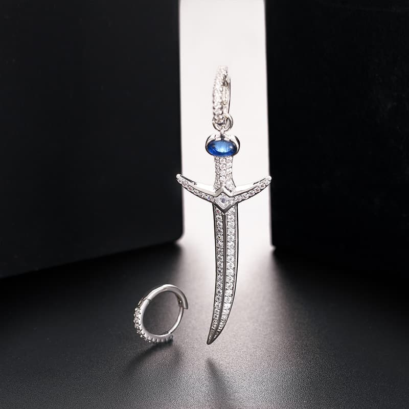 S925 & VVS Asymmetrical Sword Diamond Earrings - TONGSHOP