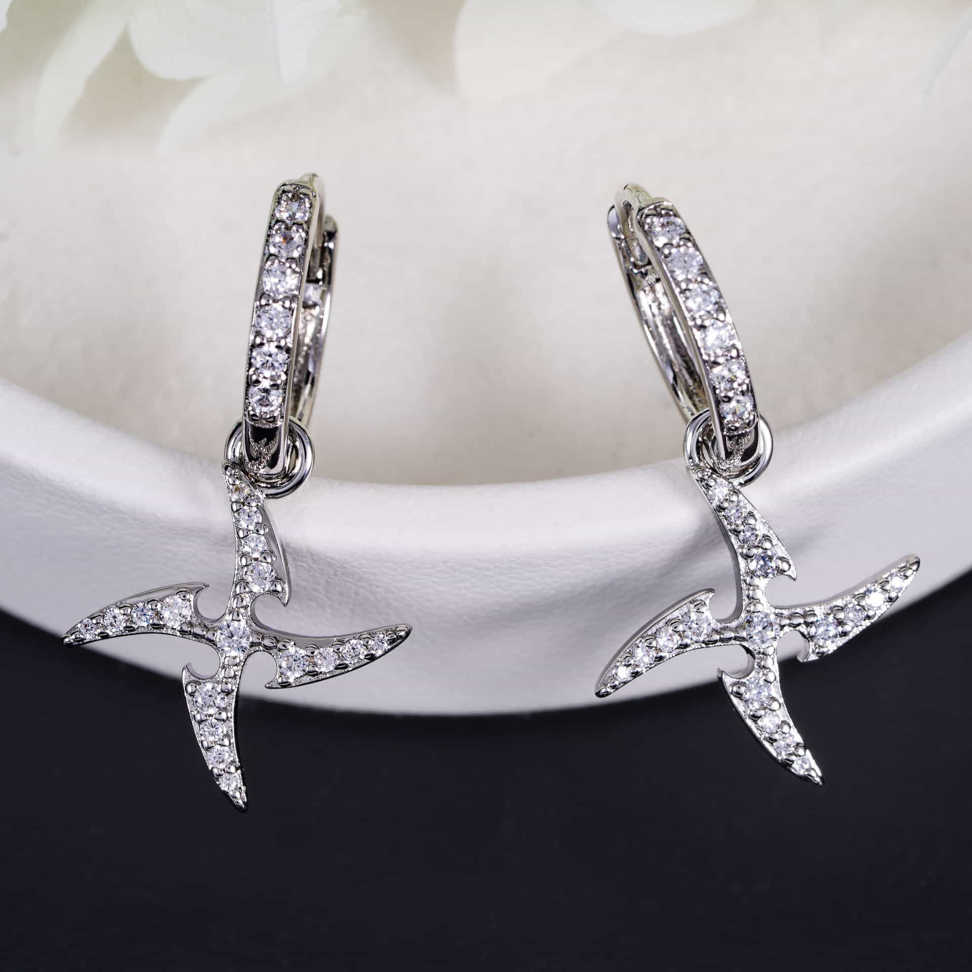 Iced - Out Windmill Shaped Diamond Earrings - TONGSHOP