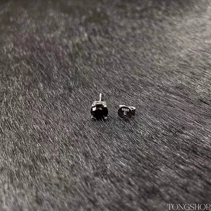 S925 Black VVS Moissanite Four Prong Black Stud Earrings - TONGSHOP