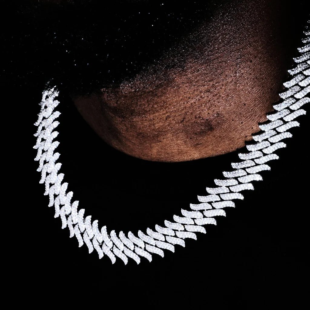 Spiked Iced Cuban Chain in White Gold - 20mm - TONGSHOP