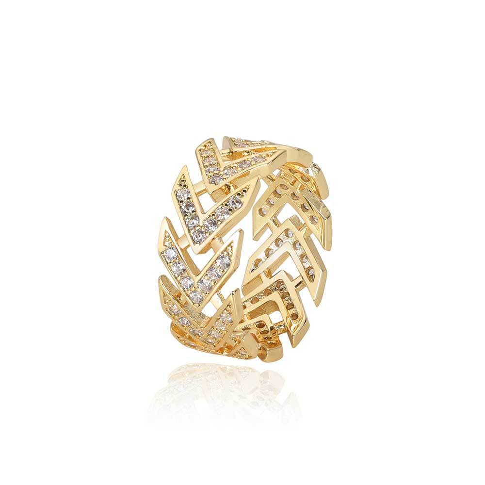 V - Shaped Arrowhead Hip - Hop Ring in 18K Gold - TONGSHOP